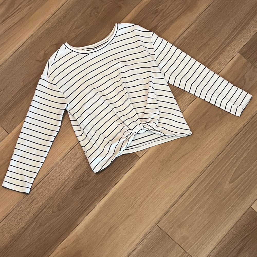 Old Navy White and Black Striped twists front Long Sleeve sweater